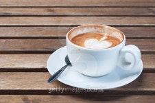 Cup of coffee on the wood table 이미지 (478583706) - 게티이미지뱅크 Cup of coffee on the wood table