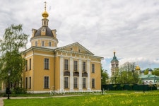 Ancient Russian Orthodox church in the monastery 이미지 (499119960) - 게티이미지뱅크 Ancient Russian Orthodox church in the... 