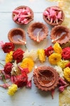 Colorful clay diya lamps lit during diwali celebration 이미지 (495835246) - 게티이미지뱅크 Colorful clay diya lamps lit... 