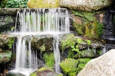 Big waterfall on the rocks 이미지 (488239730) - 게티이미지뱅크 Big waterfall on the rocks