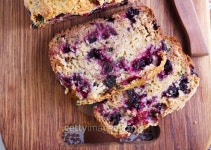 Berry, mint and spelt flour teacake, 이미지 (483330906) - 게티이미지뱅크 Berry, mint and spelt flour teacake,