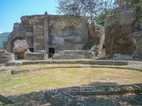 Villa Adriano ruins in Tivoli 이미지 (484714570) - 게티이미지뱅크 Villa Adriano ruins in Tivoli
