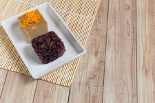 Thai Dessert : Sticky rice with egg steamed custard 이미지 (477903830) - 게티이미지뱅크 Thai Dessert : Sticky rice with egg... 