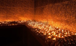 Holy lamps of Ghee 이미지 (465412962) - 게티이미지뱅크 Holy lamps of Ghee