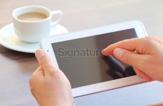 tbalet pc and coffee 이미지 (481504816) - 게티이미지뱅크 tbalet pc and coffee