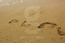 Footprint on the beach 이미지 (464410266) - 게티이미지뱅크 Footprint on the beach