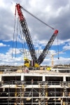 Very large crane on a highway construction site 이미지 (469064090) - 게티이미지뱅크 Very large crane on a highway... 