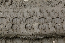 Imprint automobile tires on dirt 이미지 (479713678) - 게티이미지뱅크 Imprint automobile tires on dirt