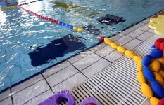 Children Playground in the large indoor swimming pool 이미지 (465732892) - 게티이미지뱅크 Children Playground in the large... 