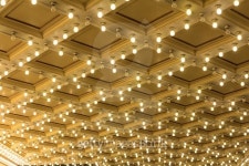 Marquee Lights on Broadway Theater Ceiling 이미지 (497805794) - 게티이미지뱅크 Marquee Lights on Broadway Theater Ceiling