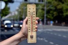 핫센서(Hot Sensor) | Thermometer - Hot in the City 이미지 (484426906) - 게티이미지뱅크 Thermometer - Hot in the City