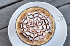 Hot latte coffee in glass 이미지 (473944280) - 게티이미지뱅크 Hot latte coffee in glass