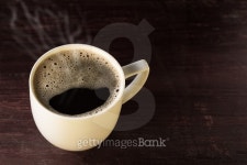 hot cup of brewed black coffee on wooden table 이미지 (474732706) - 게티이미지뱅크 hot cup of brewed black coffee on wooden table