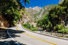 Highway 180, Kings Canyon National Park, California, USA 이미지 (492360042) - 게티이미지뱅크 Highway 180, Kings Canyon... 