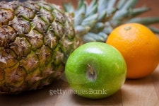 green apple with orange and pineapple on cutting board 이미지 (491978578) - 게티이미지뱅크 green apple with orange and... 