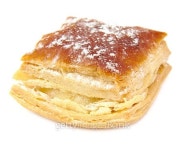 Small thousand leaves tart on a white background 이미지 (475460774) - 게티이미지뱅크 Small thousand leaves tart on a... 