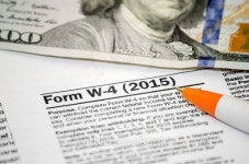 TAX W-4 이미지 (493784960) - 게티이미지뱅크 TAX W-4