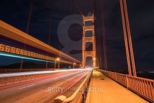 Golden Gate Bridge Traffic 이미지 (490916032) - 게티이미지뱅크 Golden Gate Bridge Traffic