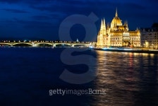 Budapest Cityscape at night. 이미지 (479121188) - 게티이미지뱅크 Budapest Cityscape at night.
