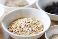Rolled oats in a plate 이미지 (486708078) - 게티이미지뱅크 Rolled oats in a plate