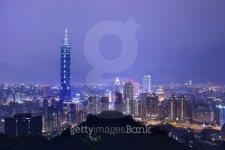 Taiwans Taipei 101, by the Mount Xiangshan  Hiking Trail overlooking Taipei 101 이미지 (491562016) - 게티이미지뱅크 Taiwan... 