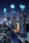 Fireworks celebrating over Tokyo cityscape at night 이미지 (476222684) - 게티이미지뱅크 Fireworks celebrating over Tokyo... 