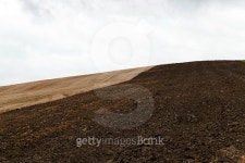 plowed earth 이미지 (476896362) - 게티이미지뱅크 plowed earth