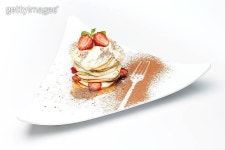 Strawberry dessert with syrup 이미지 (481970624) - 게티이미지뱅크 Strawberry dessert with syrup