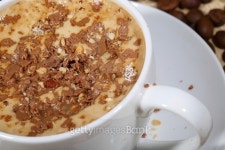 Coffee with ice-cream in a white cup 이미지 (533697755) - 게티이미지뱅크 Coffee with ice-cream in a white cup