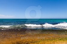 Ocean waves breaking on shore 이미지 (485548962) - 게티이미지뱅크 Ocean waves breaking on shore