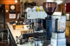Close up of professional coffee machine making espresso 이미지 (533440103) - 게티이미지뱅크 Close up of professional coffee... 