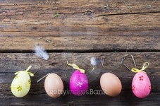 Easter eggs on wooden background 이미지 (470037694) - 게티이미지뱅크 Easter eggs on wooden background