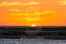 Beautifully colored sunset in the Caribbean Sea, in northern Venezuela. 이미지 (489636812) - 게티이미지뱅크 Beautifully... 