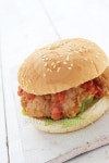 chicken burger plated meal 이미지 (485787534) - 게티이미지뱅크 chicken burger plated meal