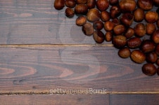 Chestnut on the wooden background 이미지 (502149922) - 게티이미지뱅크 Chestnut on the wooden background