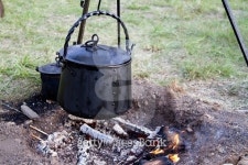 Campfire cooking 이미지 (485866768) - 게티이미지뱅크 Campfire cooking