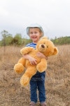 Cute little girl hugging a big Teddy bear 이미지 (491681568) - 게티이미지뱅크 Cute little girl hugging a big Teddy bear
