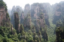 Mysterious mountains Zhangjiajie, HUnan Province in China. 이미지 (483190154) - 게티이미지뱅크 Mysterious mountains... 