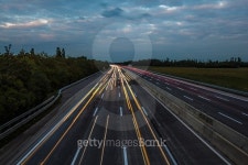 traffic on the highway,busy traffic on highway ,traveling background 이미지 (490753256) - 게티이미지뱅크 traffic on the... 