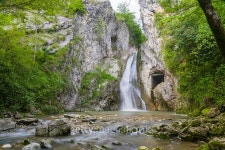 waterfall near the New Athos 이미지 (493086230) - 게티이미지뱅크 waterfall near the New Athos