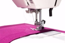 Sewing machine in a process 이미지 (500464324) - 게티이미지뱅크 Sewing machine in a process