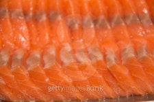 salmon slide cold on a plate 이미지 (470767112) - 게티이미지뱅크 salmon slide cold on a plate