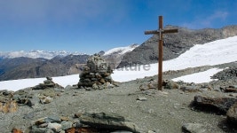 The glacier of Turtmann 이미지 (532937149) - 게티이미지뱅크 The glacier of Turtmann