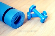 Mat yoga fitness classes and dumbbells - filter instagram 이미지 (475965694) - 게티이미지뱅크 Mat yoga fitness classes and... 