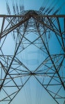 Under view high voltage transmission lines. 이미지 (471974272) - 게티이미지뱅크 Under view high voltage transmission lines.
