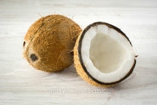 coconut on wood 이미지 (468808578) - 게티이미지뱅크 coconut on wood