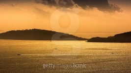 boat in the sunset in the sea 이미지 (484587362) - 게티이미지뱅크 boat in the sunset in the sea