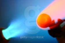 Tiamo nails and waxing | Blow Torch Heating Wax Nail 이미지 (479300588) - 게티이미지뱅크 Blow Torch Heating Wax Nail