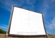 empty white screen for cinema outdoor 이미지 (502288300) - 게티이미지뱅크 empty white screen for cinema outdoor