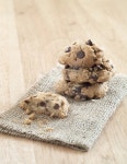 Chocolate chip cookies on  wooden table 이미지 (485072838) - 게티이미지뱅크 Chocolate chip cookies on  wooden table